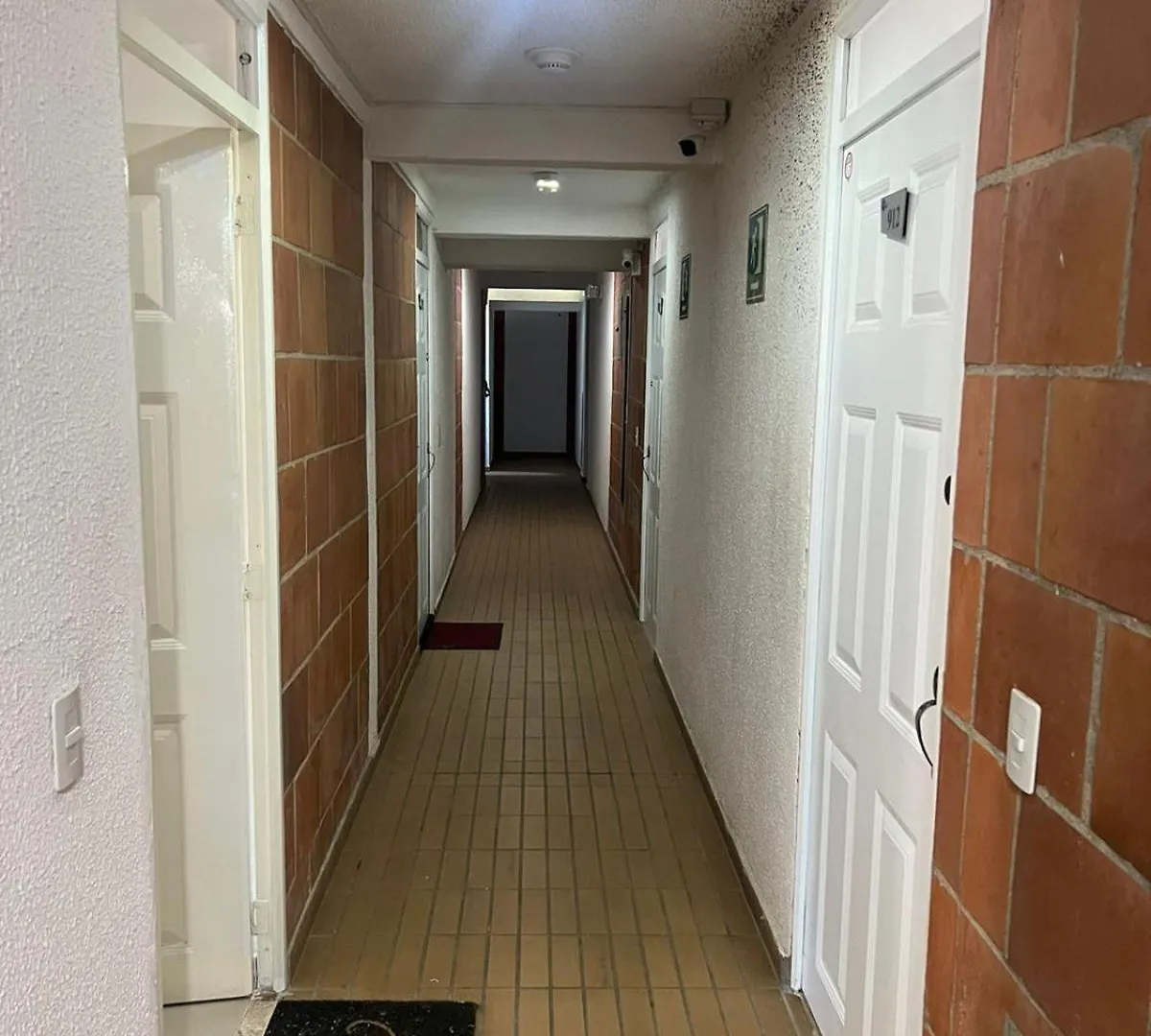 Habitacion En Apartamento Robledo-Medellin Homestay